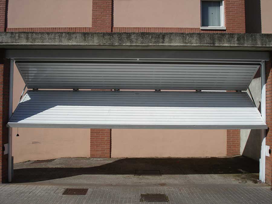 Ballesta Basculante pc4 01 - Instalación y Reparación Puertas de Garaje Basculantes